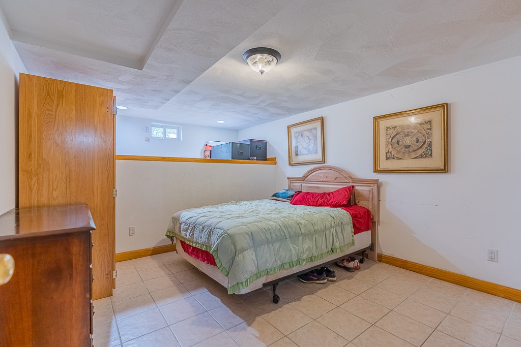 99 Lyndon Road Cranston, RI 02905 - Photo 25 of 29