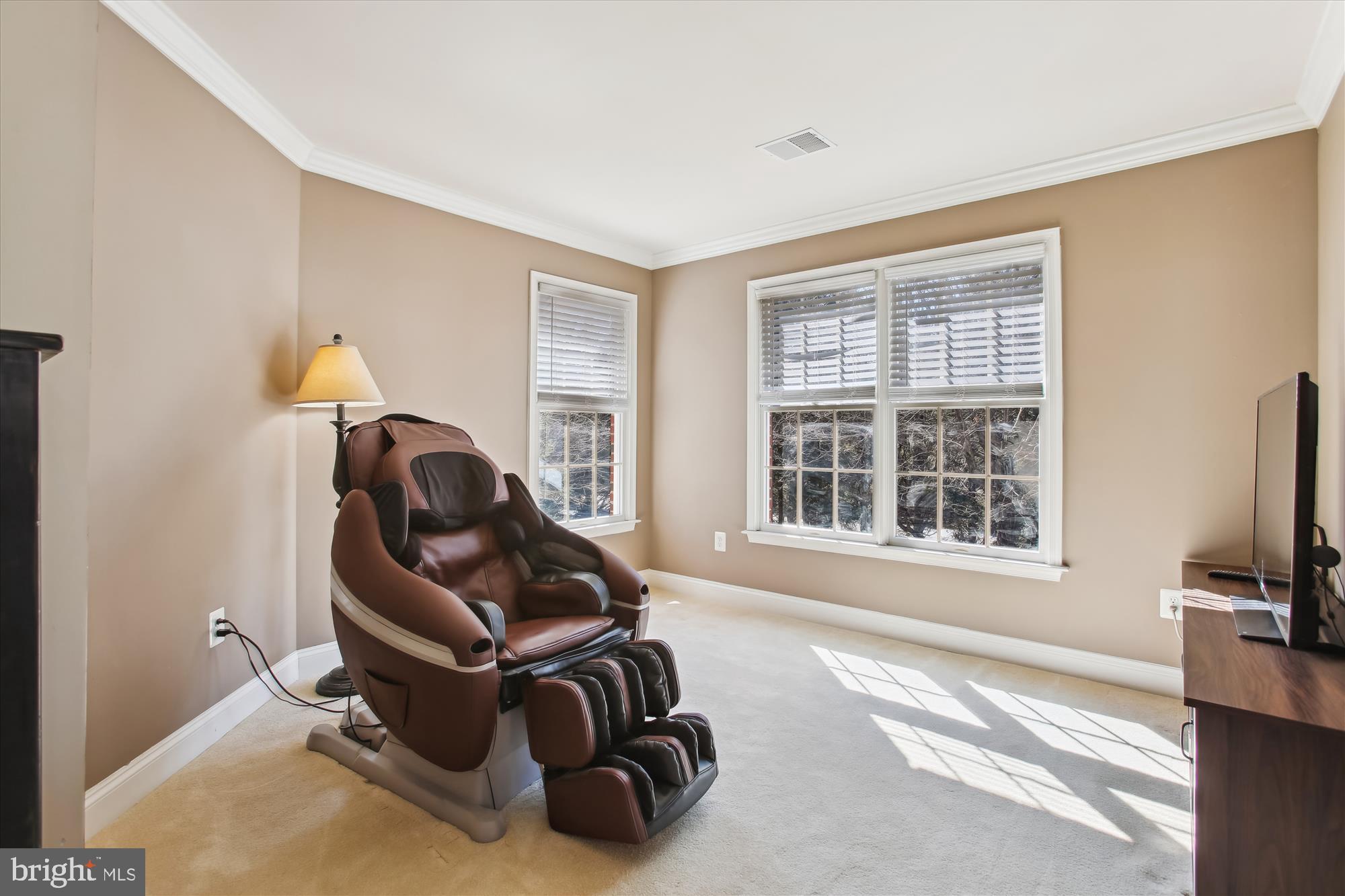12127 Sheets Farm Road North Potomac, MD 20878 - Photo 23 of 38 35
