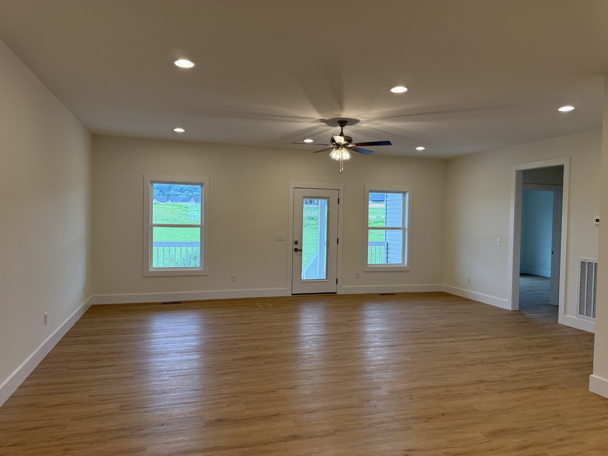 439 Harleys Ridge Road Sparta, TN 38583 - Photo 4 of 18