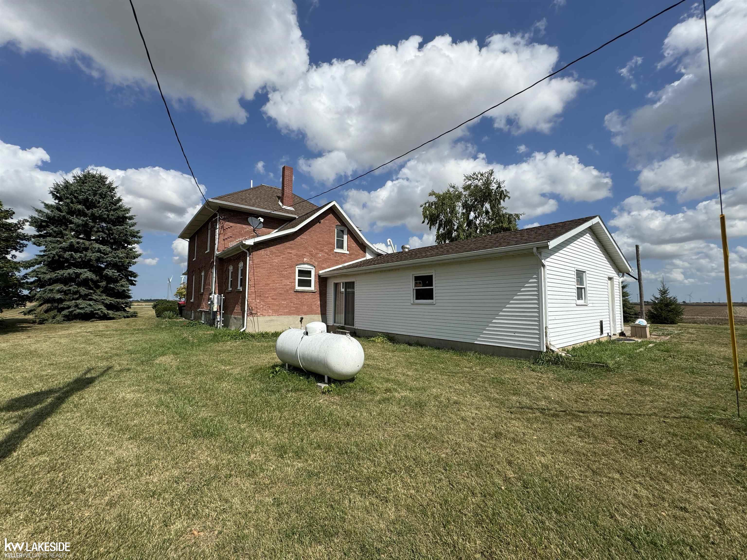 6853 Broderick Road Pigeon, MI 48755 - Photo 5 of 31 50155827-3a4fddc2-7094-484d-9712-4f383665dd74.JPG