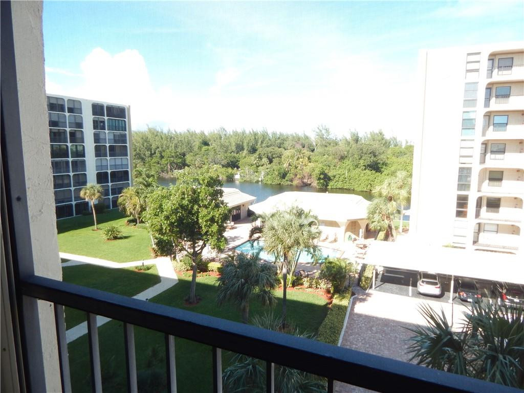 1629 Riverview Road, Unit 521 Deerfield Beach, FL 33441 - Photo 18 of 36 Photo 18