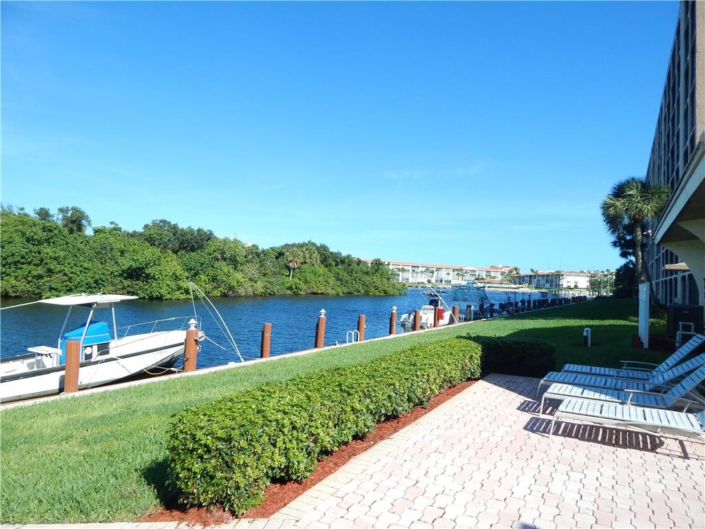 1629 Riverview Road, Unit 521 Deerfield Beach, FL 33441 - Photo 5 of 36 Photo 5