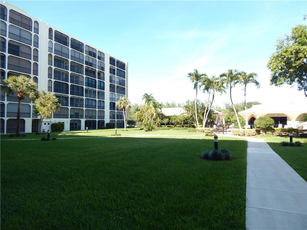 1629 Riverview Road, Unit 521 Deerfield Beach, FL 33441 - Photo 10 of 36 Photo 10