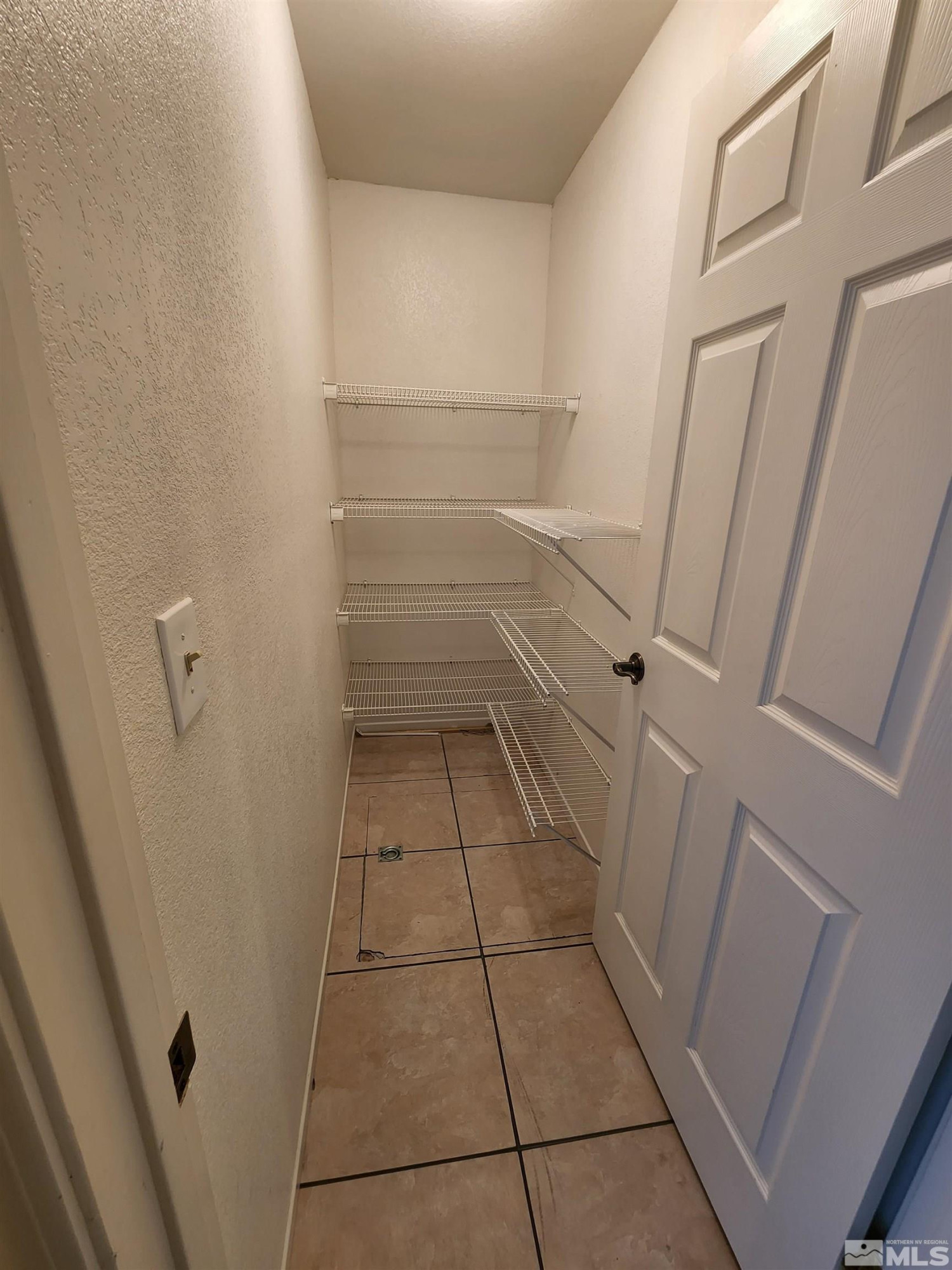 608 Boulder Circle Dayton, NV 89403 - Photo 9 of 22 a view of walk in closet