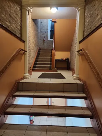 $1,800 | 4941 South Michigan Avenue, Unit 2N, Chicago, IL 60615