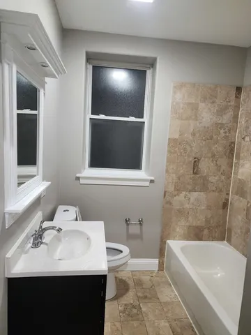 $1,800 | 4941 South Michigan Avenue, Unit 2N, Chicago, IL 60615