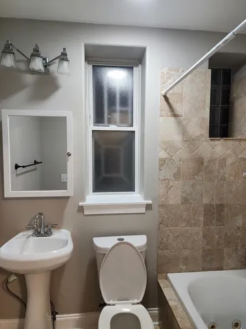 $1,800 | 4941 South Michigan Avenue, Unit 2N, Chicago, IL 60615