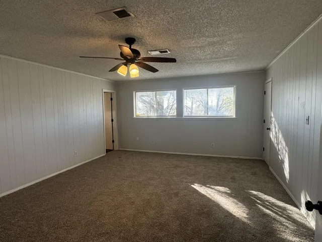 $1,800 | 1113 East Quinlan Parkway, Quinlan, TX 75474