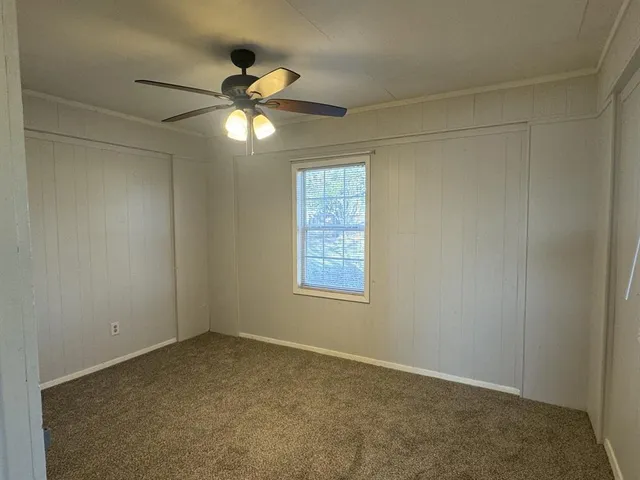 $1,800 | 1113 East Quinlan Parkway, Quinlan, TX 75474