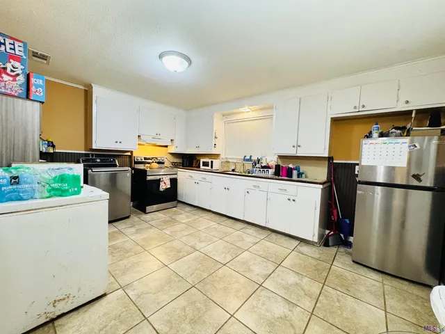 $180,000 | 38508 Highway 74, Gonzales, LA 70737