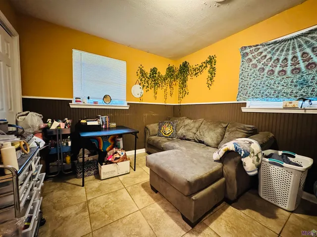 $180,000 | 38508 Highway 74, Gonzales, LA 70737