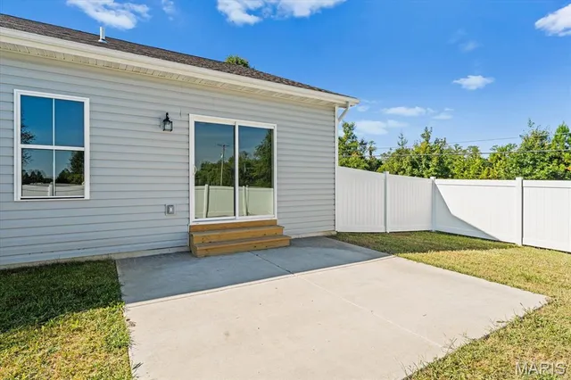 $375,000 | 690 Vinci Drive, Caseyville, IL 62232