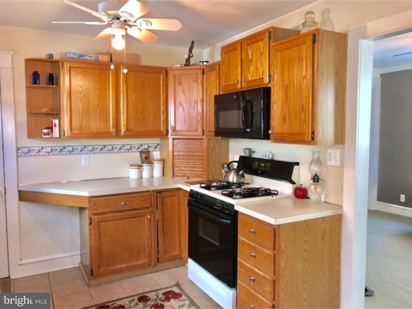 206 East Avon Road Brookhaven, PA 19015 - Photo 12 of 25 Kitchen