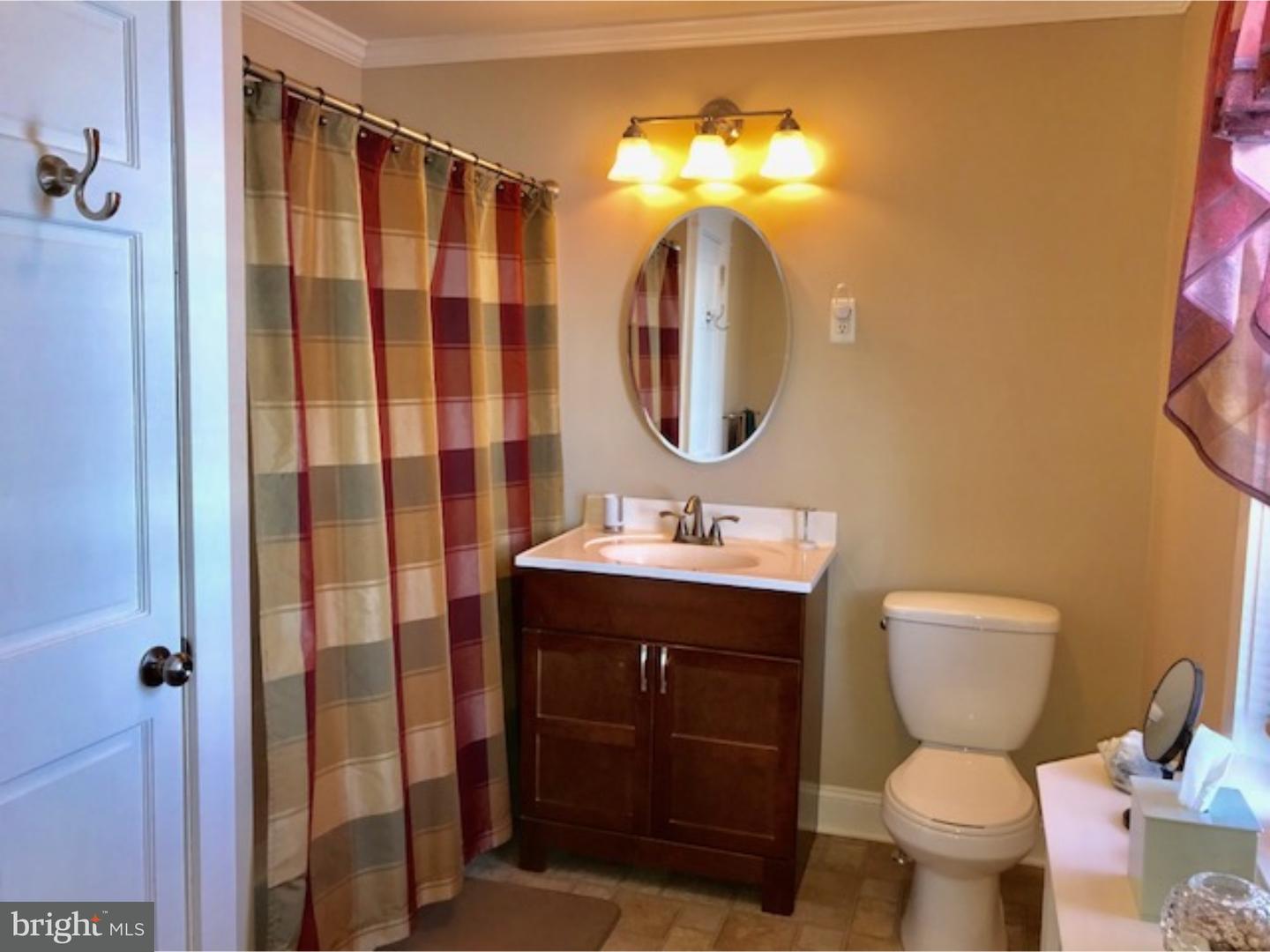 206 East Avon Road Brookhaven, PA 19015 - Photo 20 of 25 Bathroom