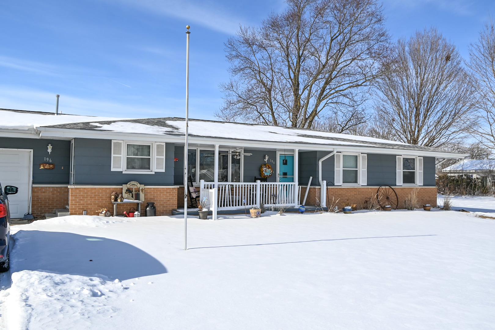 196 South Henning Road Danville, IL 61832 - Photo 10 of 42 Gallery Image 10