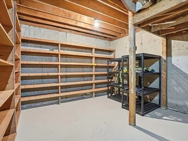 a view of a livingroom with an empty space