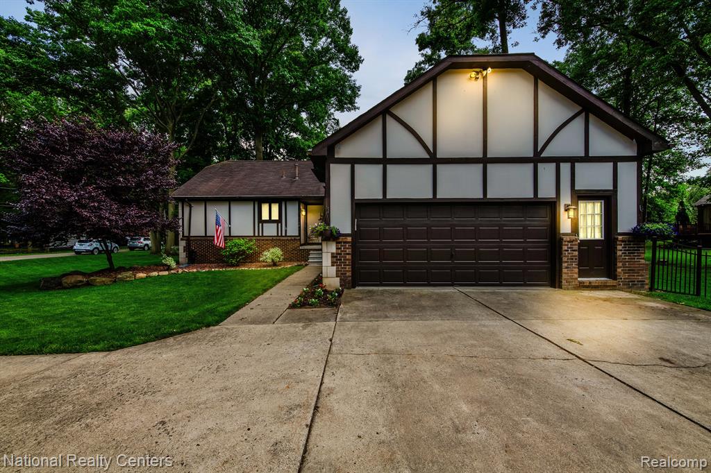 3640 Winter Creek Road Rochester Hills, MI 48307 - Photo 7 of 34