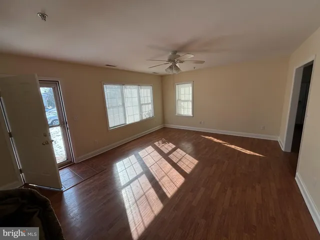 $2,200 | 303 Oak Avenue, Easton, MD 21601