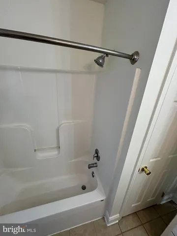 $2,200 | 303 Oak Avenue, Easton, MD 21601