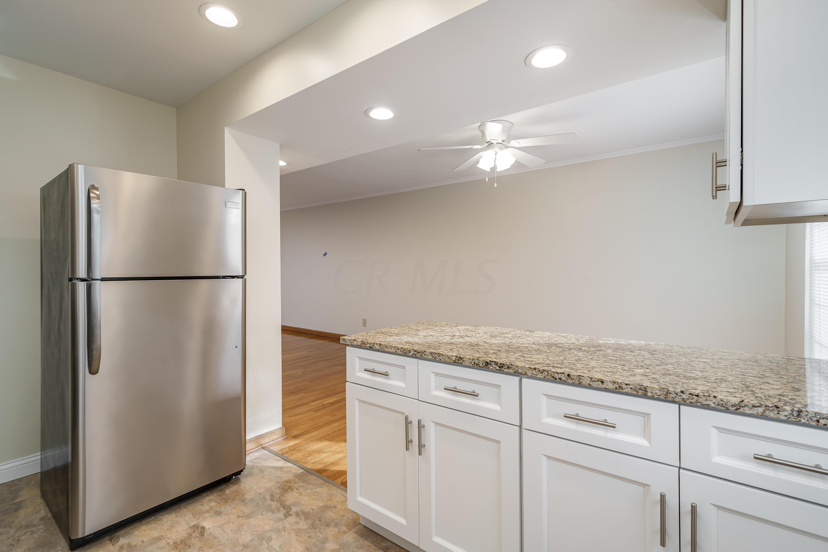 2073 Ridgeview Road Columbus, OH 43221 - Photo 11 of 26 2073 Ridgeview Rd_MLS_12