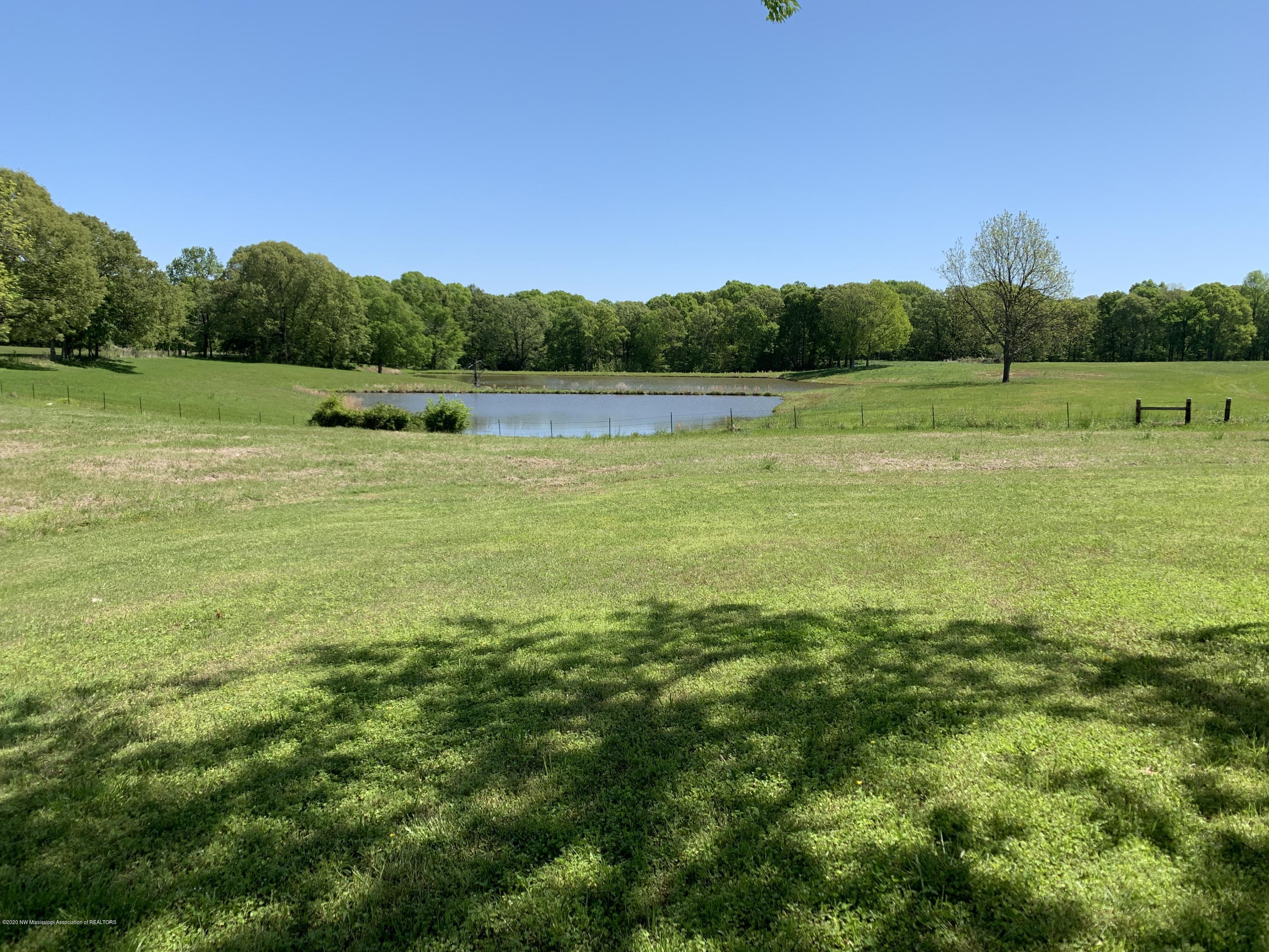1016 Parks Place Road Batesville, MS 38606 - Photo 12 of 16 20200421_162317527_iOS