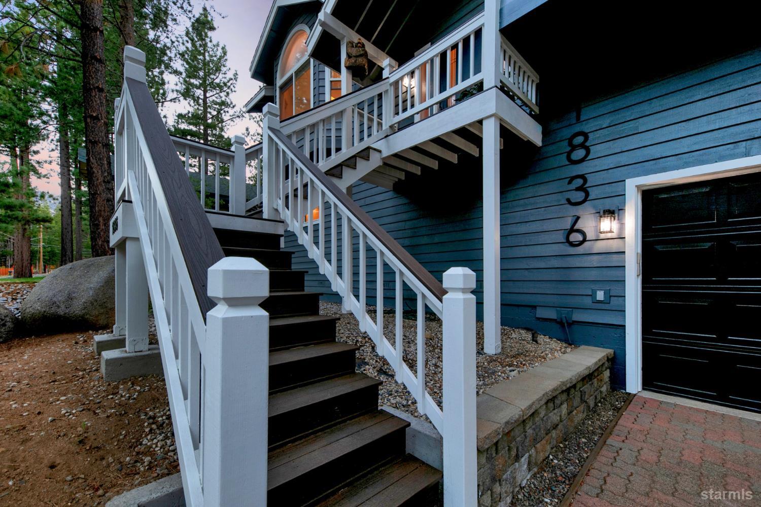 1836 Grizzly Mountain Drive South Lake Tahoe, CA 96150 - Photo 4 of 40 a view of entryway and hall