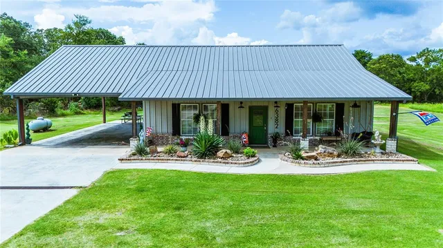 $444,595 | 6382 Farm To Market 2653, Cumby, TX 75433