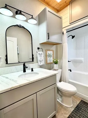 $444,595 | 6382 Farm To Market 2653, Cumby, TX 75433