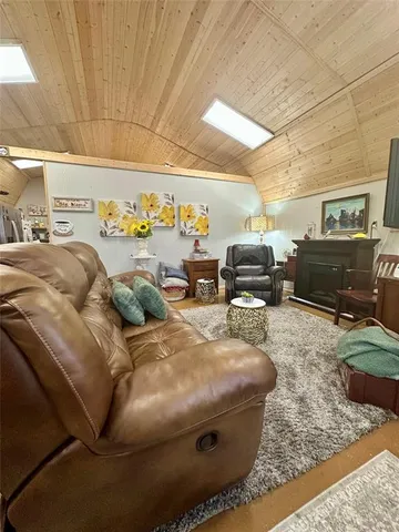 $444,595 | 6382 Farm To Market 2653, Cumby, TX 75433