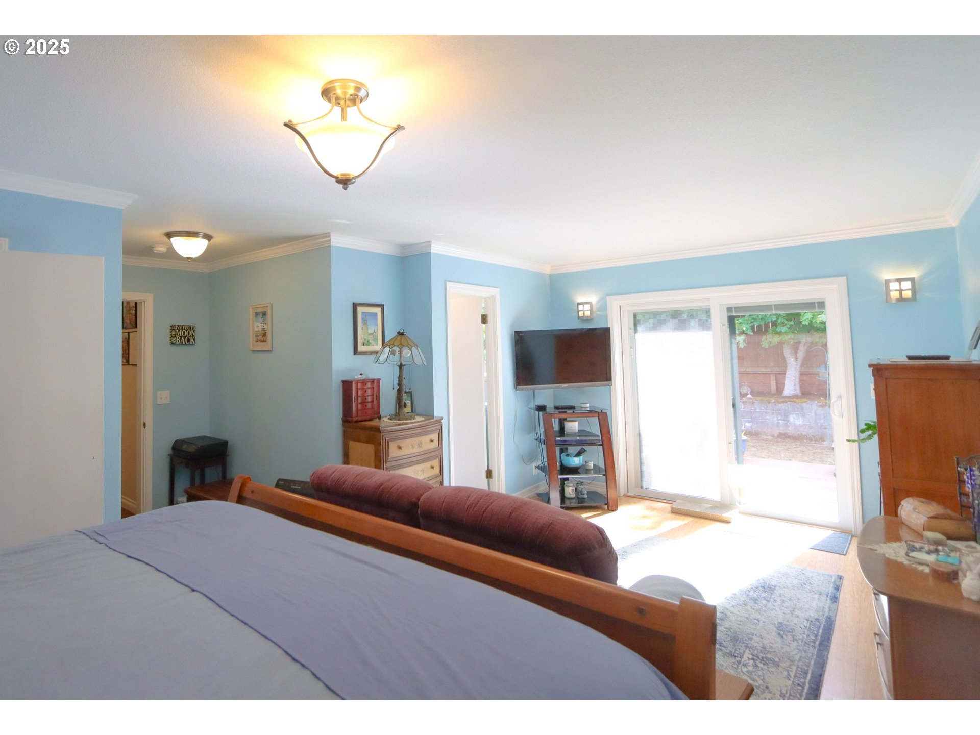 1915 Arthur Street North Bend, OR 97459 - Photo 15 of 48