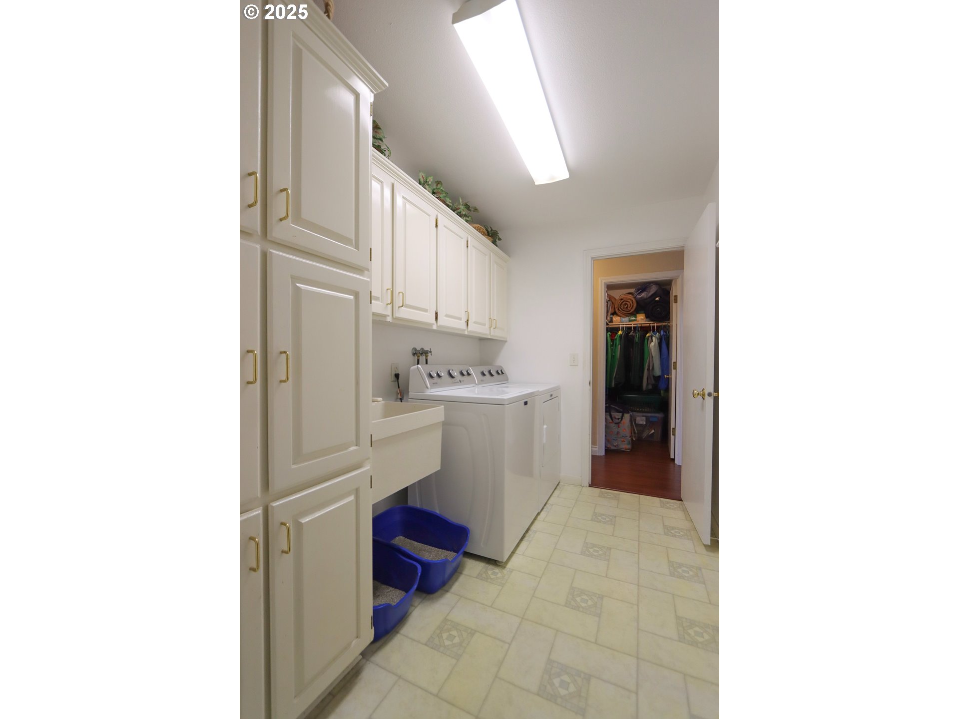 1915 Arthur Street North Bend, OR 97459 - Photo 25 of 48