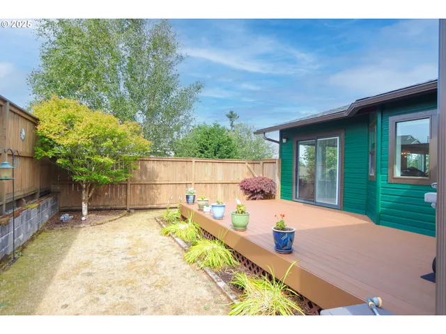 $550,000 | 1915 Arthur Street, North Bend, OR 97459