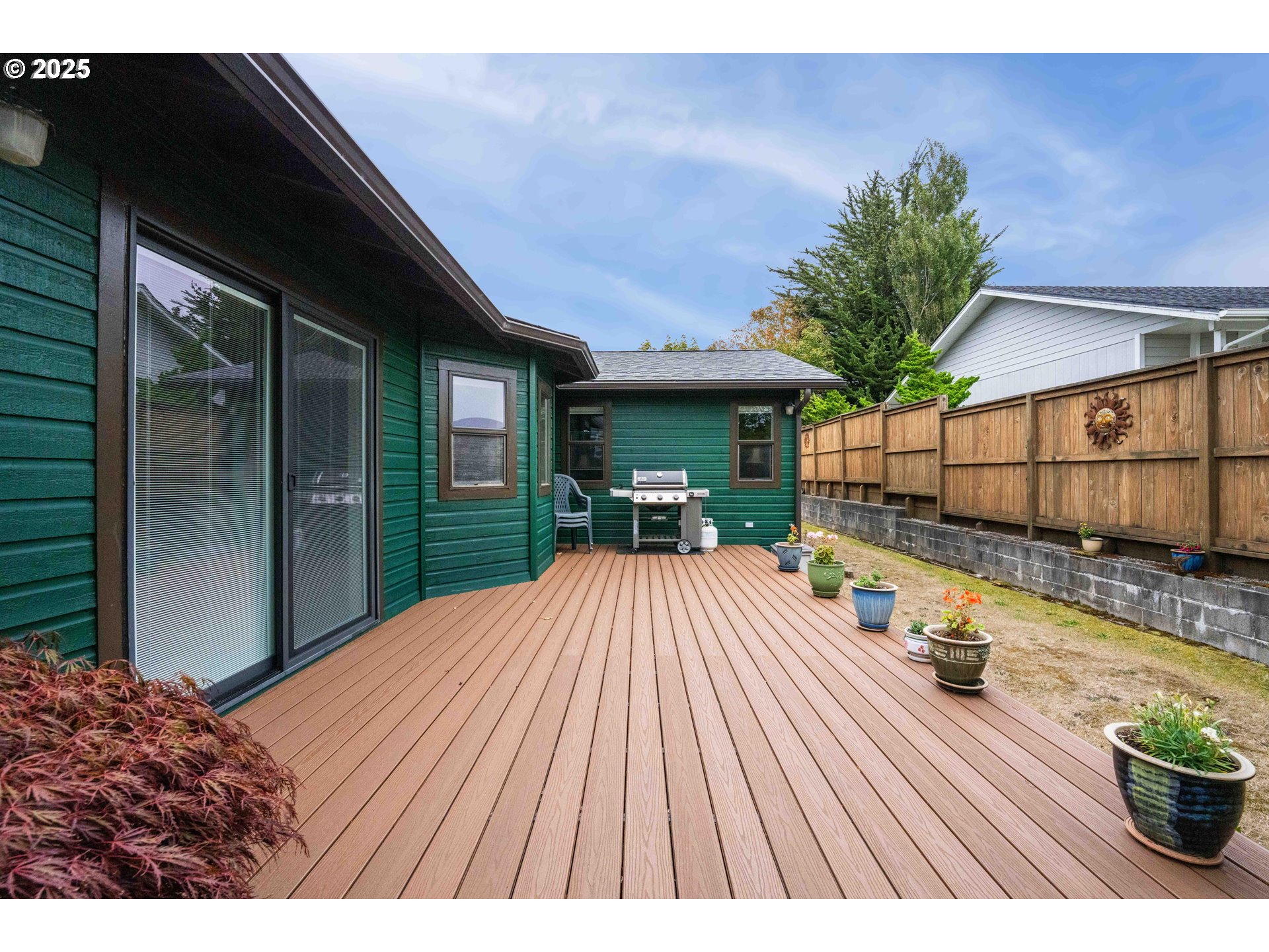 1915 Arthur Street North Bend, OR 97459 - Photo 45 of 48