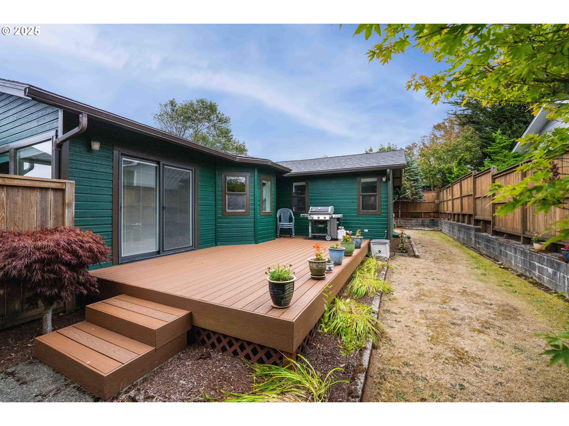 1915 Arthur Street North Bend, OR 97459 - Photo 46 of 48