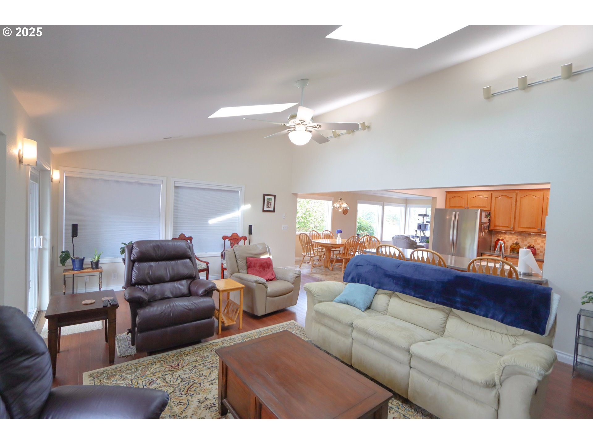 1915 Arthur Street North Bend, OR 97459 - Photo 10 of 48