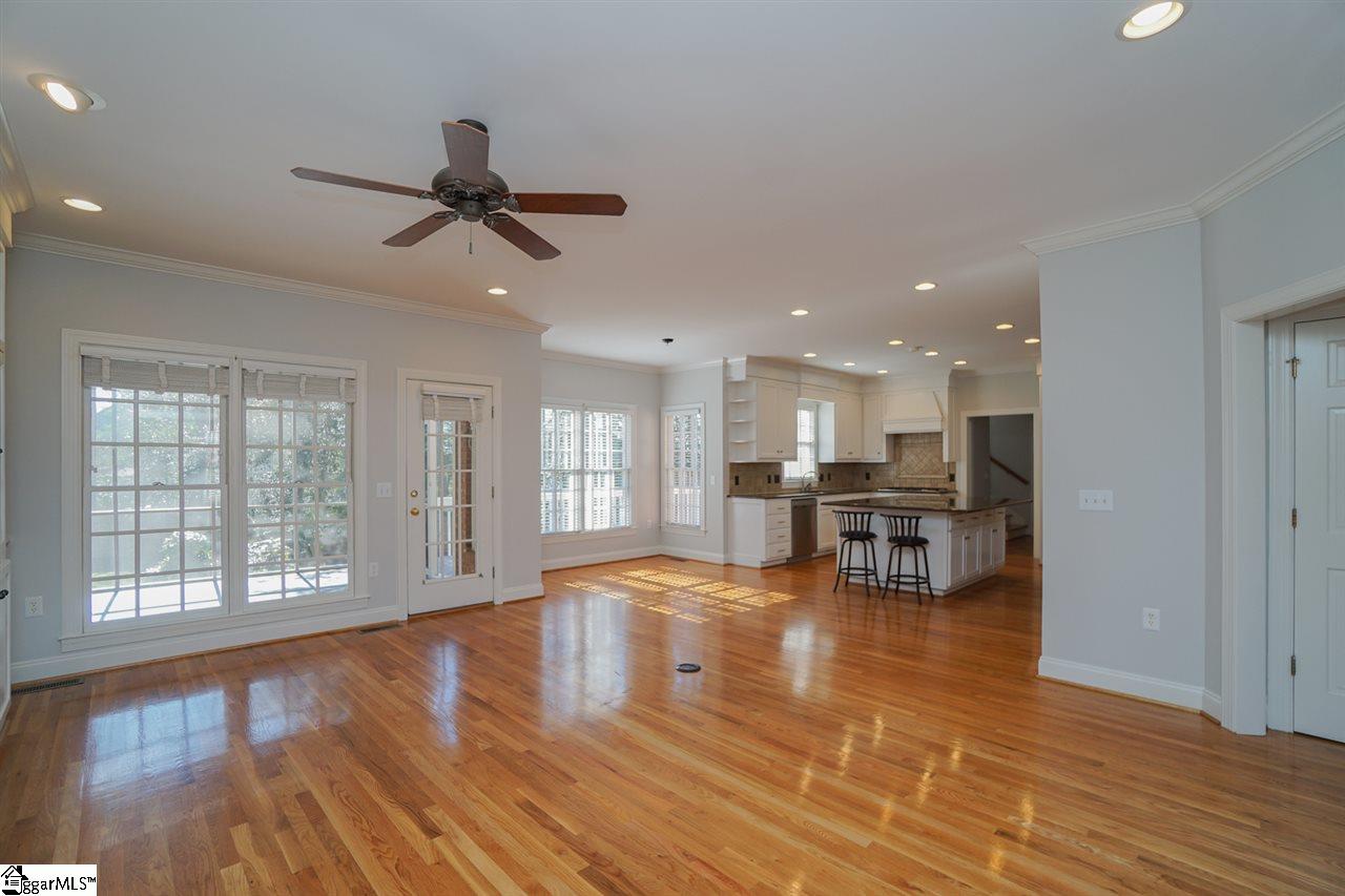 726 Carriage Hill Road Simpsonville, SC 29681 - Photo 11 of 36 Gallery Image 11