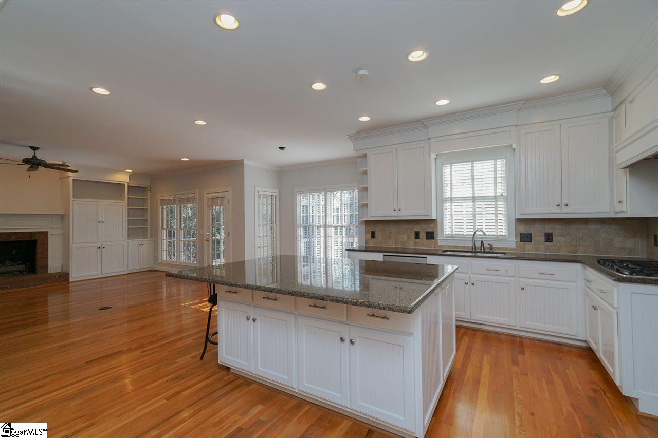 726 Carriage Hill Road Simpsonville, SC 29681 - Photo 14 of 36 Gallery Image 14