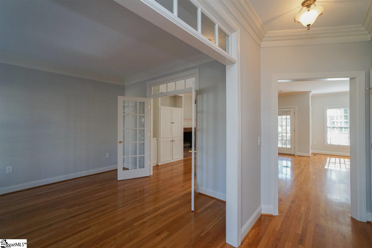 726 Carriage Hill Road Simpsonville, SC 29681 - Photo 5 of 36 Gallery Image 5