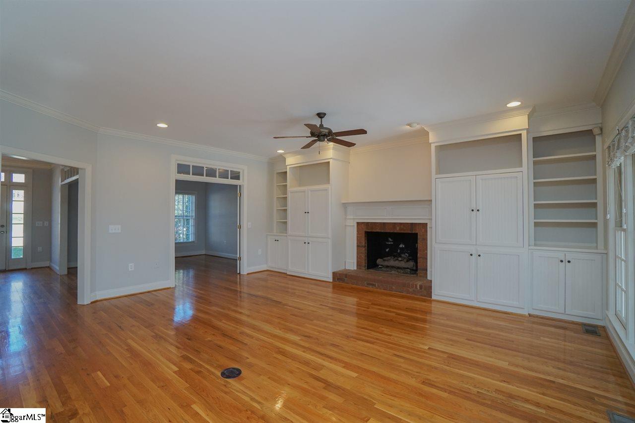 726 Carriage Hill Road Simpsonville, SC 29681 - Photo 9 of 36 Gallery Image 9