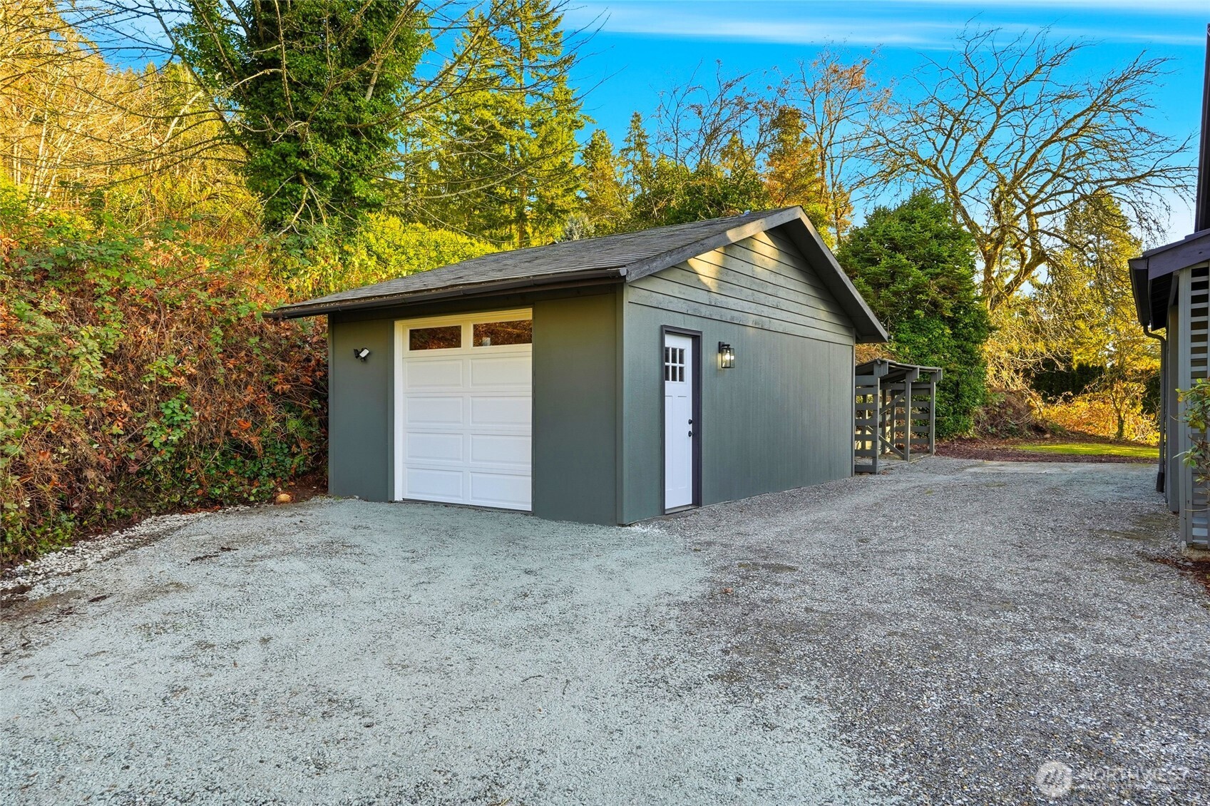 16126 Tiger Mountain Road Southeast Issaquah, WA 98027 - Photo 32 of 38 a house with a outdoor space