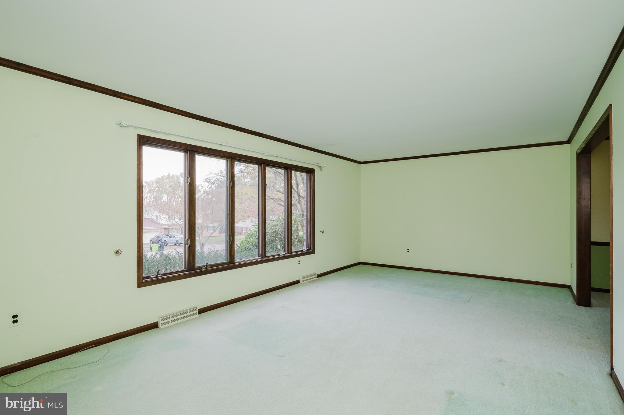 2602 Greene Lane Fallston, MD 21047 - Photo 15 of 42 Sun filled Living Room