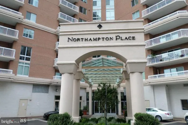 $2,150 | 3101 North Hampton Drive, Unit 705, Alexandria, VA 22302