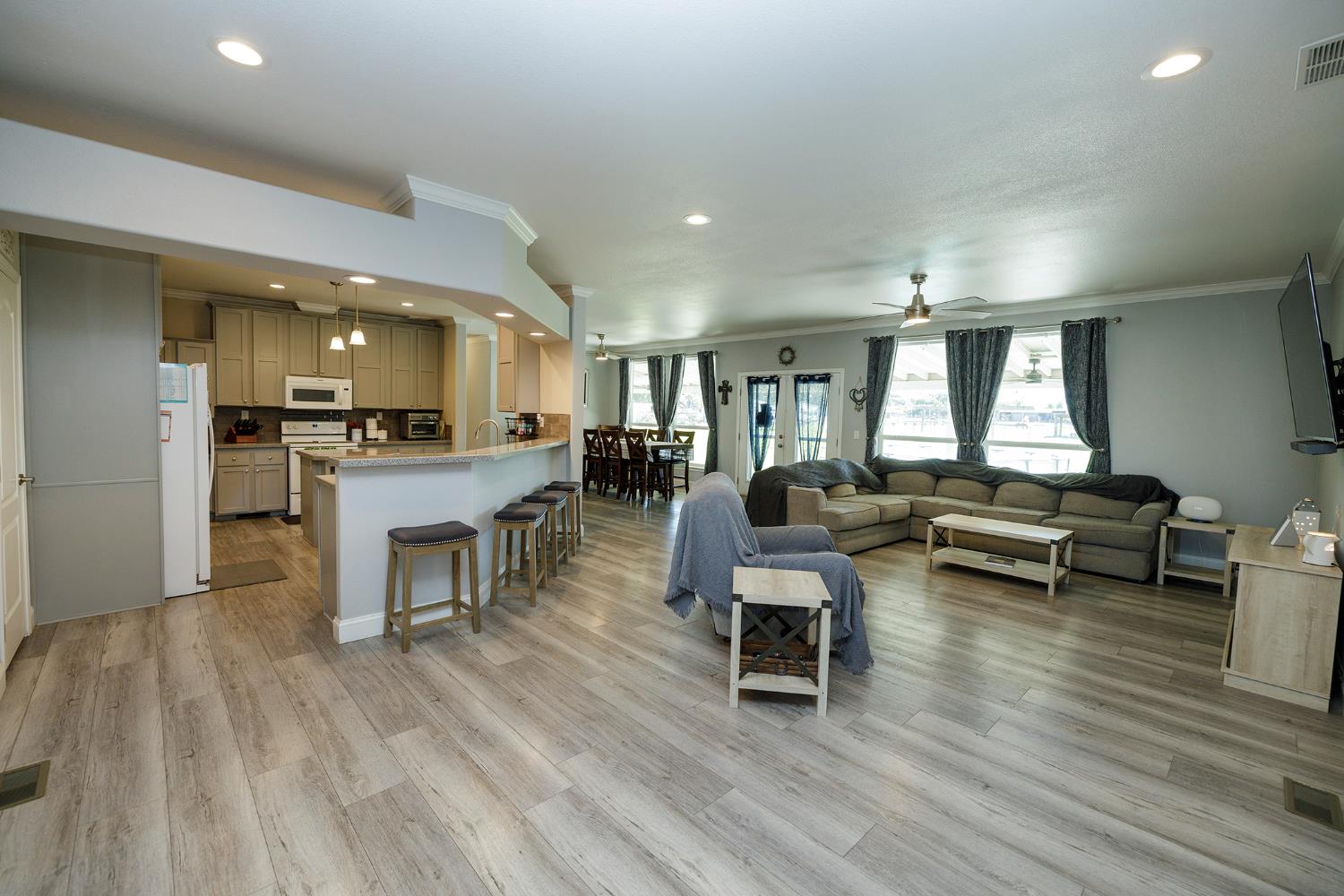 12420 Lancaster Road Oakdale, CA 95361 - Photo 16 of 70