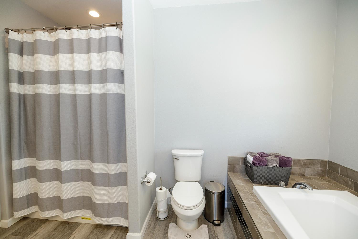 12420 Lancaster Road Oakdale, CA 95361 - Photo 43 of 70