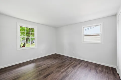 $235,000 | 419 East Maple Drive, Glenwood, IL 60425