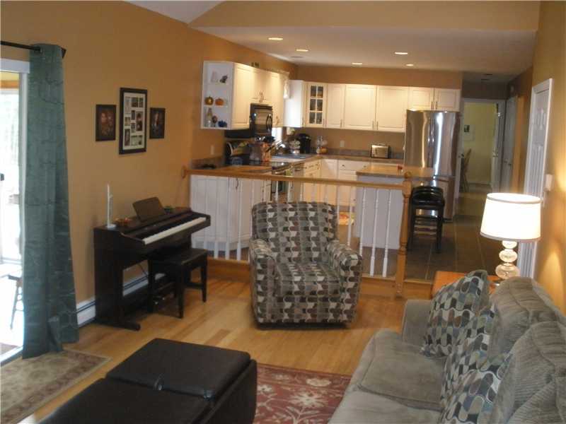 778 Hammet Road Coventry, RI 02816 - Photo 8 of 25 Den/Family/Great Room.