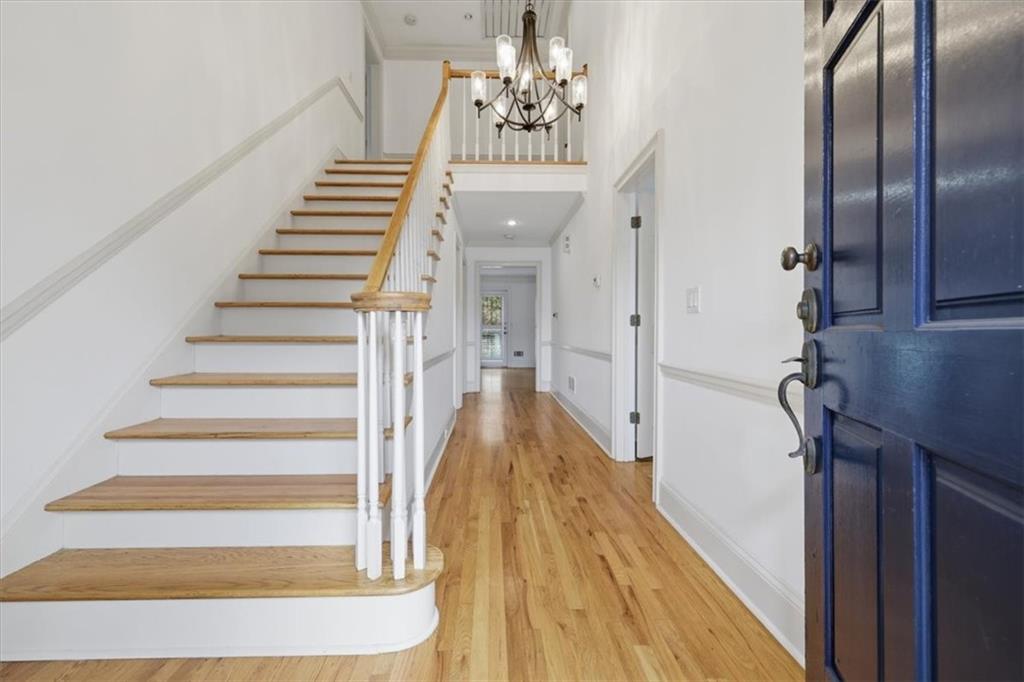1826 Hermitage Place Decatur, GA 30033 - Photo 4 of 41 Gallery Image 4