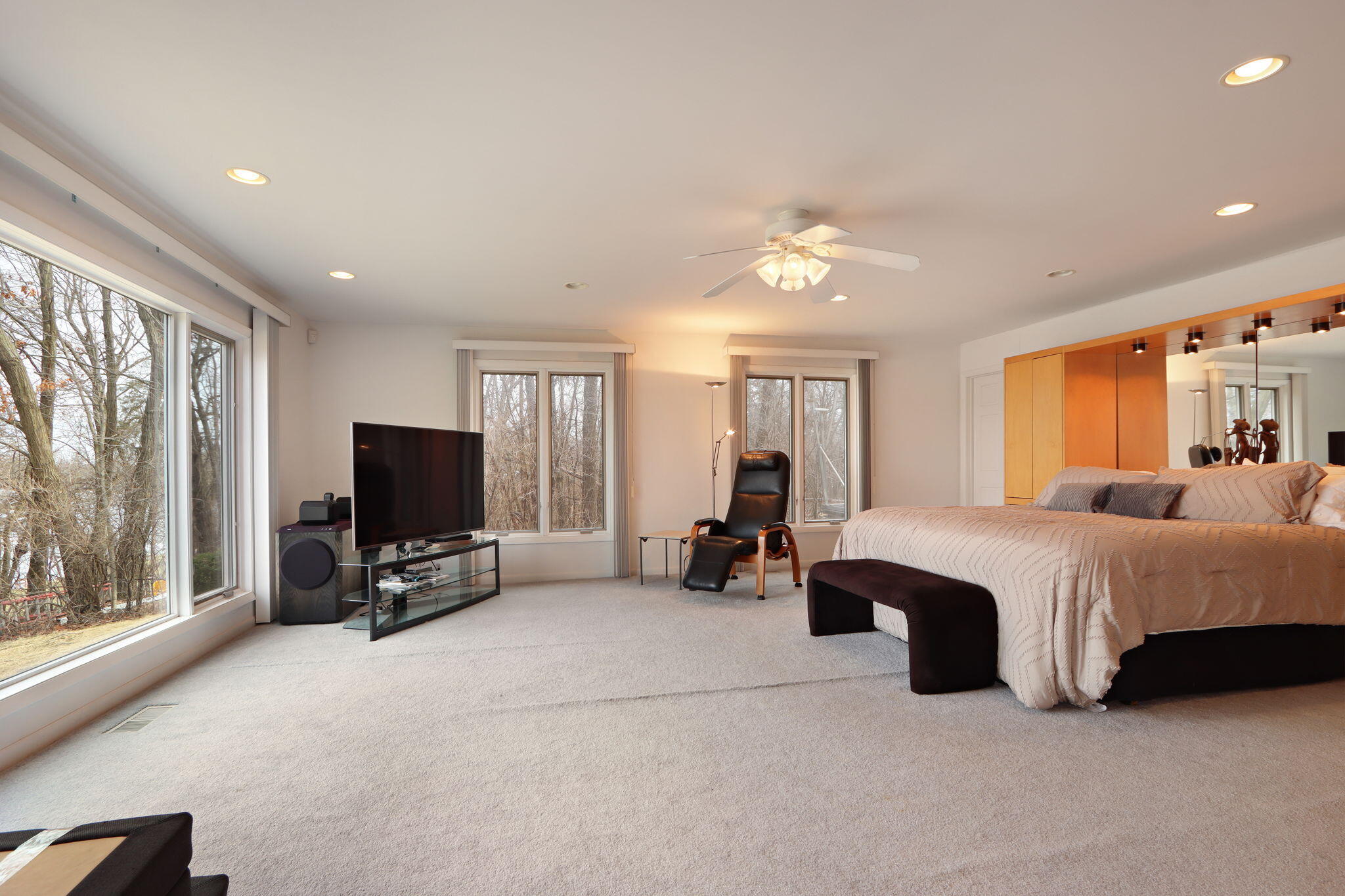 W5368 Plantation Road Sugar Creek, WI 53121 - Photo 12 of 31 Primary Suite