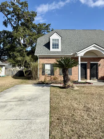 $2,200 | 1681 Baltusrol Lane, Mount Pleasant, SC 29466