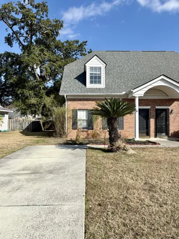 $2,200 | 1681 Baltusrol Lane, Mount Pleasant, SC 29466